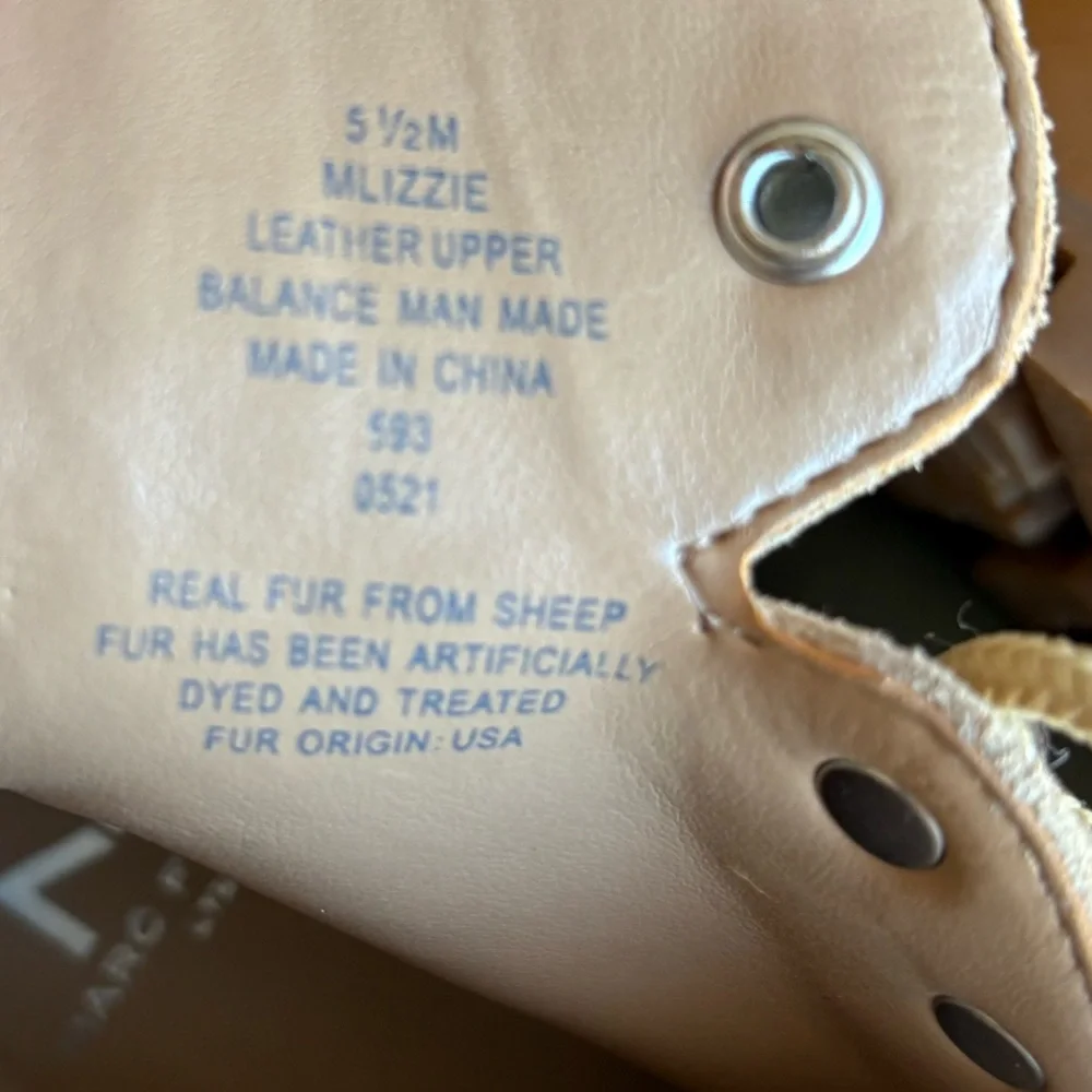 Marc Fisher Lizzie Creamy Tan Suede Lace Up Boots Lambs Wool Size 5.5